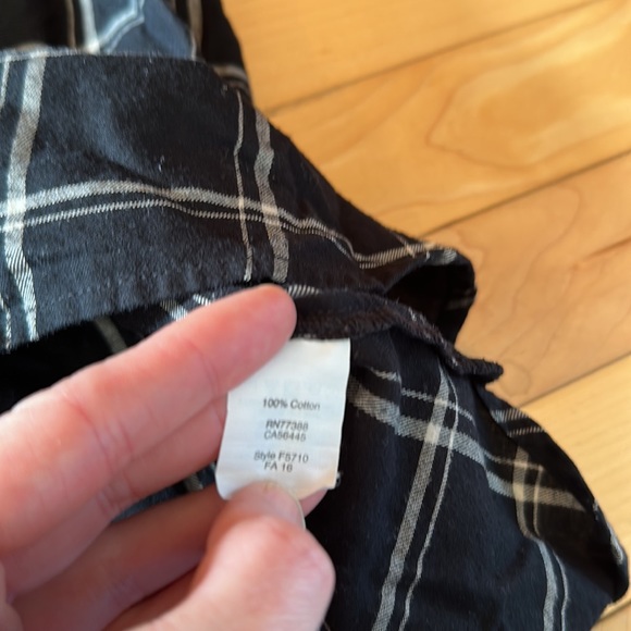 Madewell Plaid Button Up Shirt - Picture 5 of 6